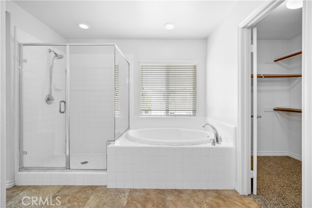 Detail Gallery Image 11 of 29 For 12430 Breeze Ln, Corona,  CA 91752 - 4 Beds | 3 Baths