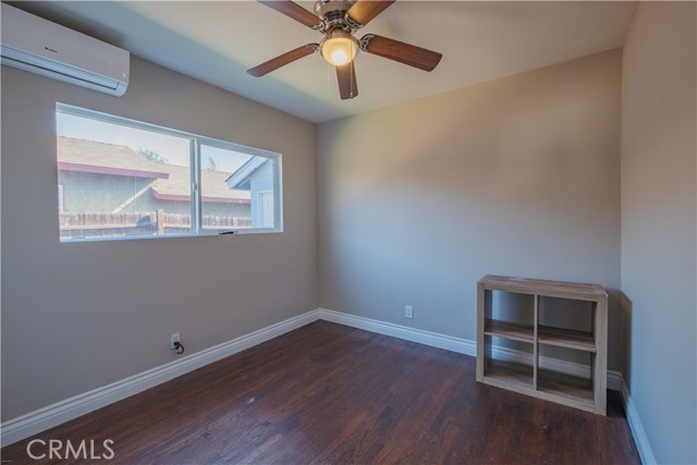12019 Busiris Ave, Norwalk CA: https://media.crmls.org/medias/42a0cb10-1762-434c-9349-c4e1dff83c35.jpg