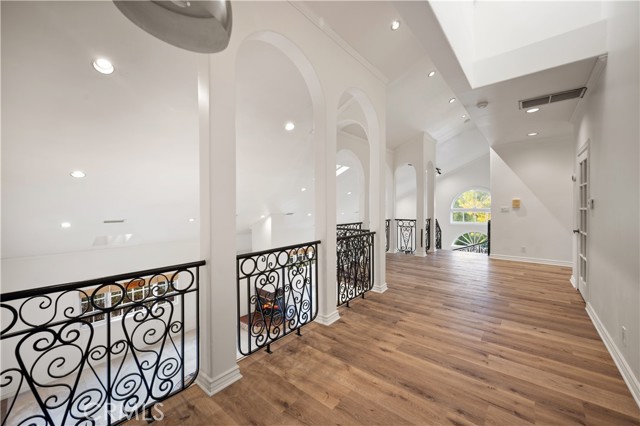 Detail Gallery Image 11 of 26 For 28510 W Driver Ave, Agoura Hills,  CA 91301 - 5 Beds | 4 Baths