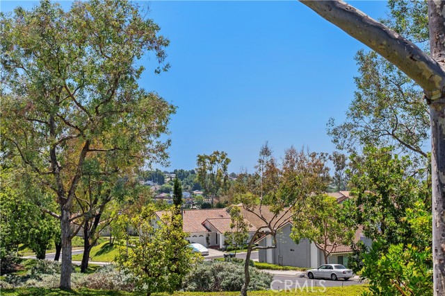 23524 Ribalta, Mission Viejo CA: https://media.crmls.org/medias/42a13f95-8af7-4e96-b3b5-f475f297bbfc.jpg