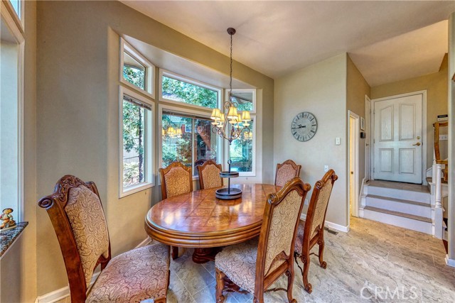 Detail Gallery Image 16 of 40 For 430 Rainier Rd, Lake Arrowhead,  CA 92352 - 4 Beds | 2/1 Baths