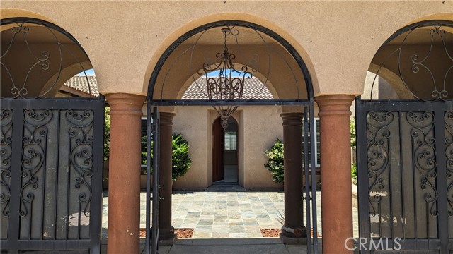 6738 Serrano Avenue, Hesperia CA: https://media.crmls.org/medias/42a1c7a7-e01e-4afc-9003-7afa3bc35bb2.jpg