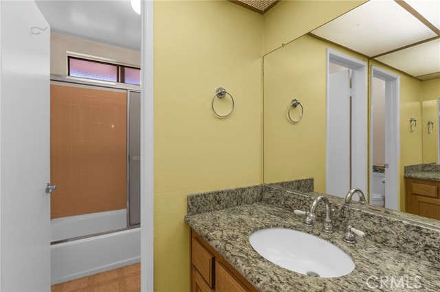 Detail Gallery Image 18 of 32 For 400 S Flower St #108,  Orange,  CA 92868 - 2 Beds | 1/1 Baths