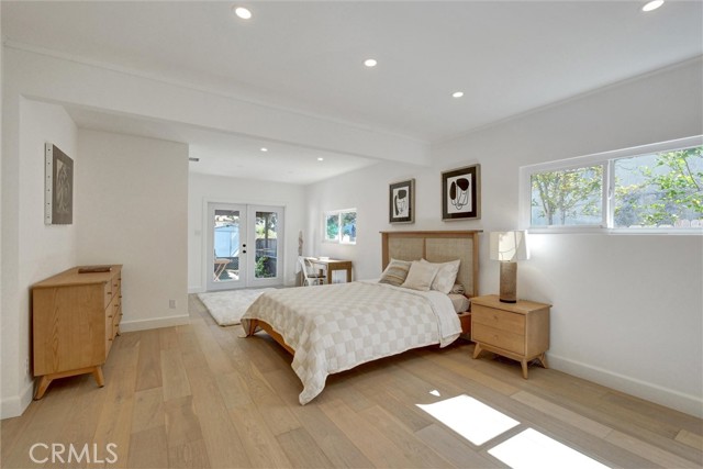 Detail Gallery Image 17 of 31 For 250 S Berkeley, Pasadena,  CA 91107 - 4 Beds | 2 Baths