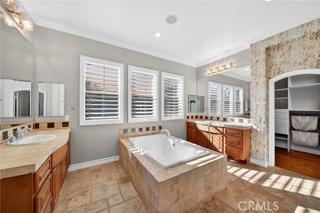 Detail Gallery Image 37 of 54 For 7837 Lady Banks Loop, Corona,  CA 92883 - 5 Beds | 3/1 Baths