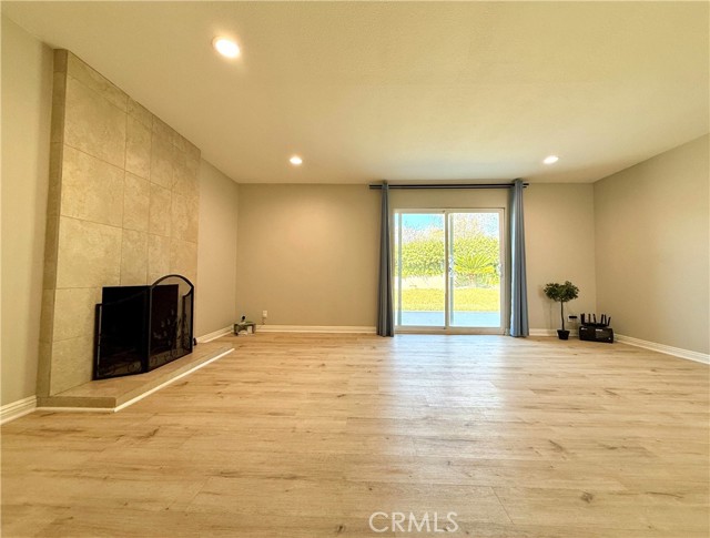 Detail Gallery Image 7 of 31 For 713 Edwin Ave, Pomona,  CA 91767 - 4 Beds | 2 Baths