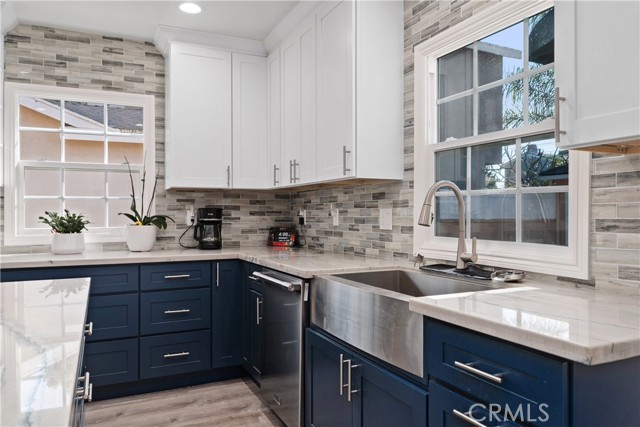 Detail Gallery Image 10 of 36 For 5919 Bellflower Bld, Lakewood,  CA 90713 - 3 Beds | 2 Baths