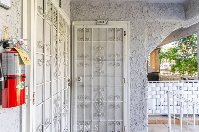 Detail Gallery Image 27 of 32 For 1716 3/4 Winona Bld, Los Angeles,  CA 90027 - 2 Beds | 2 Baths
