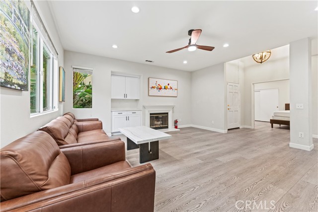 Detail Gallery Image 5 of 31 For 21 New Jersey, Irvine,  CA 92606 - 5 Beds | 3 Baths