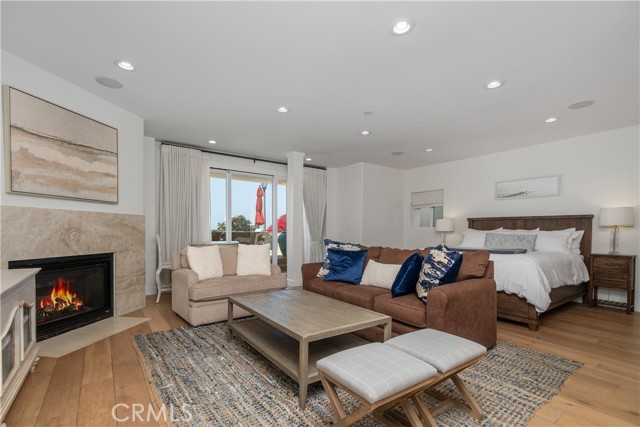 4314 The Strand, Manhattan Beach CA: https://media.crmls.org/medias/42a48bff-be7f-4c31-8c20-a0754aa09625.jpg