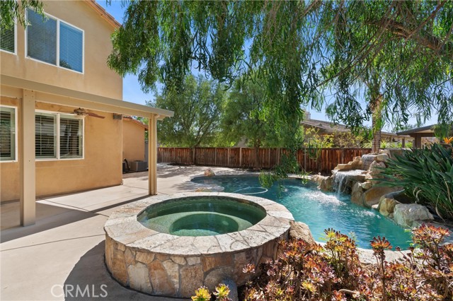 Detail Gallery Image 6 of 56 For 32487 Meadow Glen Ct, Wildomar,  CA 92595 - 7 Beds | 5 Baths