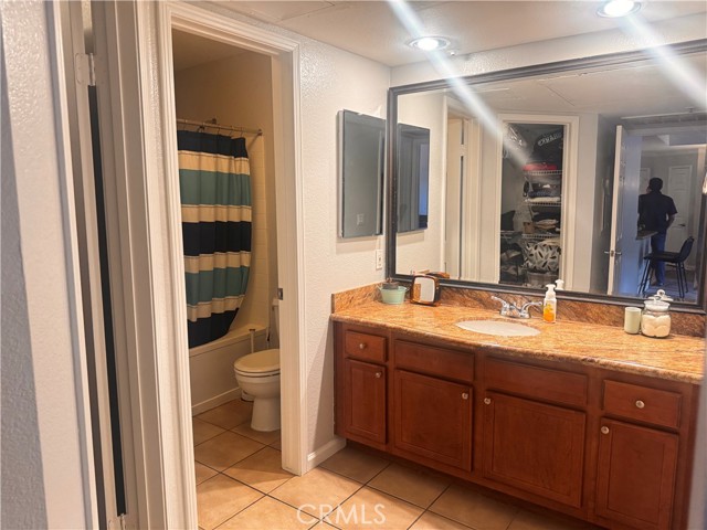 Detail Gallery Image 13 of 25 For 1980 Las Colinas Cir #301,  Corona,  CA 92879 - 2 Beds | 2 Baths