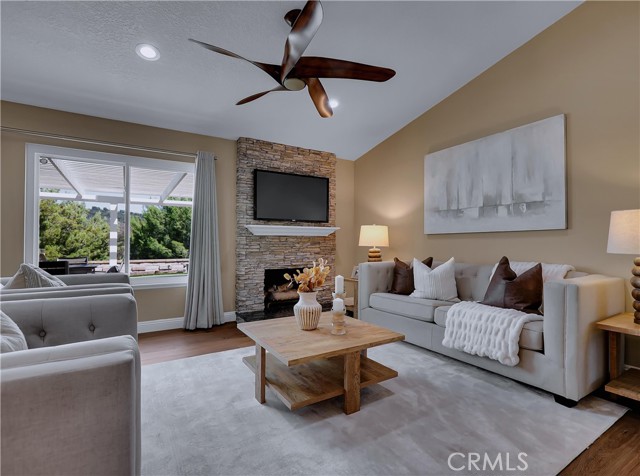 22182 Platino, Mission Viejo CA: https://media.crmls.org/medias/42a544b5-5c75-4ed9-b274-c1c10ed62d98.jpg