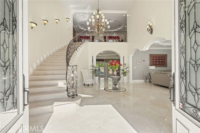 5108 Otis Avenue, Tarzana CA: https://media.crmls.org/medias/42a5fec3-f4dc-44c9-b9e7-4b98a64dcffa.jpg