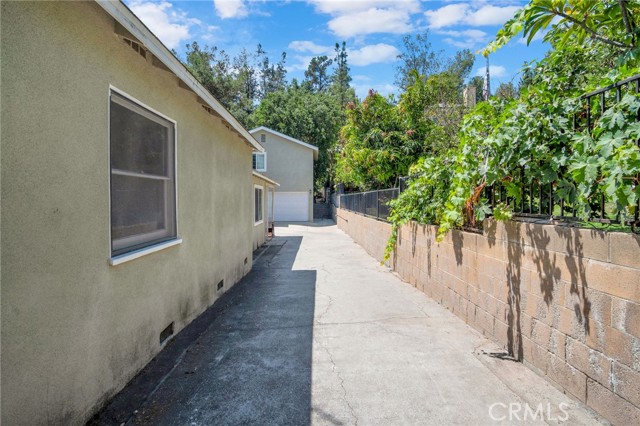 Detail Gallery Image 31 of 41 For 829 Cooper Ave, Los Angeles,  CA 90042 - 6 Beds | 3 Baths