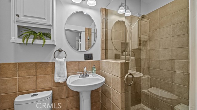 Detail Gallery Image 17 of 38 For 120 W 6th St, San Dimas,  CA 91773 - 5 Beds | 3/1 Baths