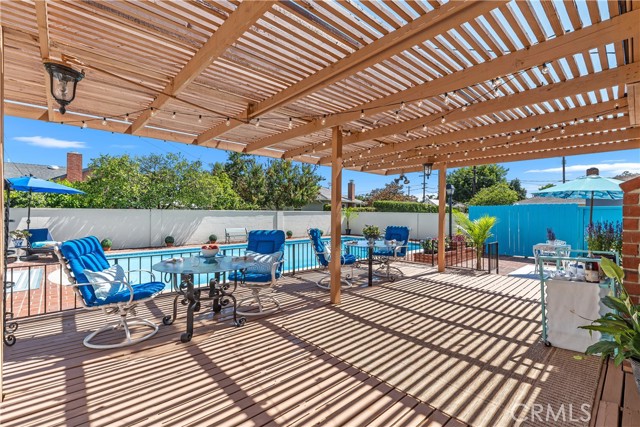 Detail Gallery Image 3 of 31 For 1327 E Kenwood Ave, Anaheim,  CA 92805 - 3 Beds | 1/1 Baths