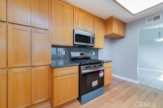 1135 Tierra Luna, Walnut CA: https://media.crmls.org/medias/42a6faaf-5615-4db0-816a-d636fee18c17.jpg