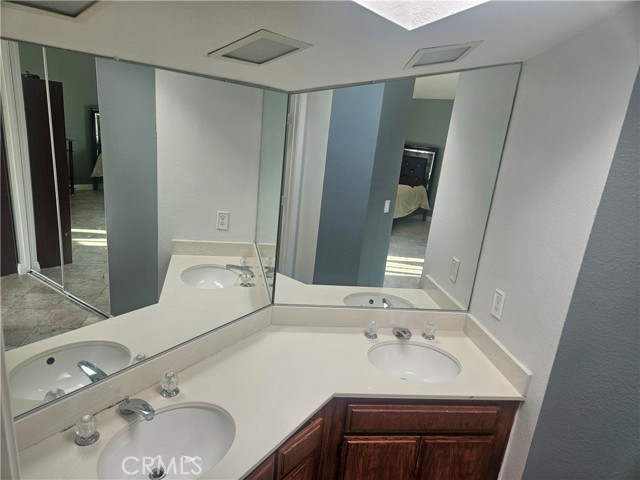 Detail Gallery Image 27 of 39 For 37323 Daybreak Street, Palmdale,  CA 93550 - 4 Beds | 3 Baths