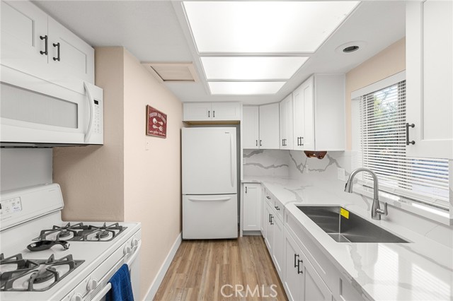 Detail Gallery Image 11 of 39 For 233 Glen Avon Dr, Cedar Glen,  CA 92321 - 4 Beds | 3 Baths