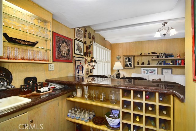 Detail Gallery Image 17 of 32 For 13943 Margate St, Sherman Oaks,  CA 91401 - 4 Beds | 3 Baths