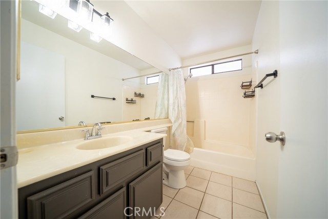 Detail Gallery Image 10 of 29 For 1221 W Avenue H4, Lancaster,  CA 93534 - 3 Beds | 2 Baths