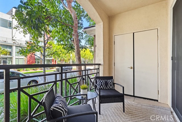 Image 29 of 75 For 13075 Pacific Promenade  115