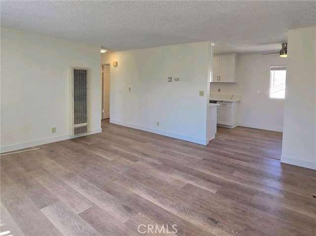 Detail Gallery Image 8 of 18 For 15807 Brighton Ave #3,  Gardena,  CA 90247 - 2 Beds | 1 Baths