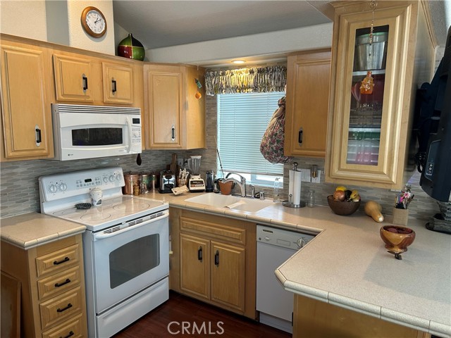 Detail Gallery Image 20 of 37 For 1295 S Cawston Ave #119,  Hemet,  CA 92545 - 1 Beds | 1 Baths