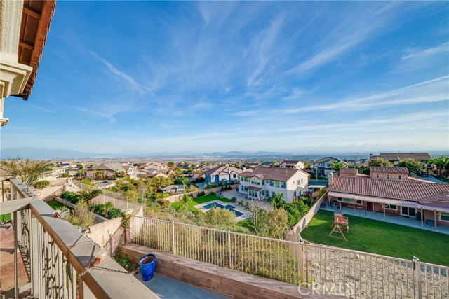 Detail Gallery Image 4 of 51 For 12615 Encino Ct, Rancho Cucamonga,  CA 91739 - 5 Beds | 5/1 Baths