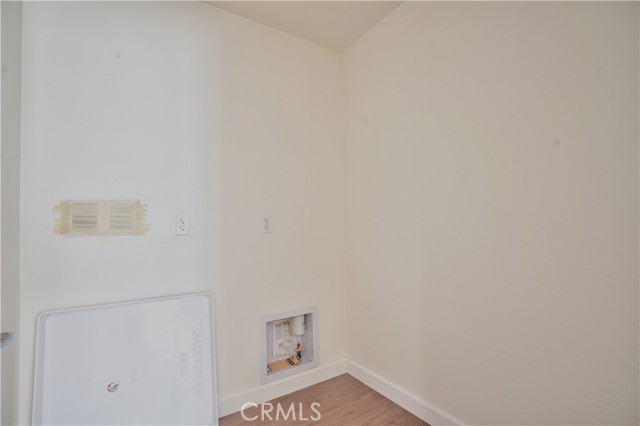 Detail Gallery Image 15 of 19 For 139 Grove Ct, Perris,  CA 92571 - 3 Beds | 2/1 Baths