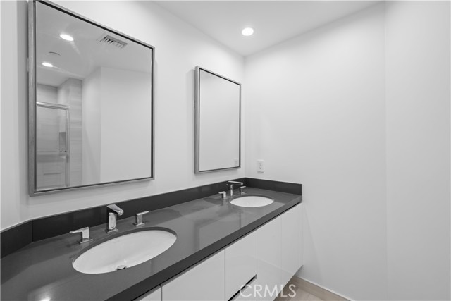 Detail Gallery Image 10 of 19 For 4214 Fulton Ave #302,  Studio City,  CA 91604 - 3 Beds | 2 Baths