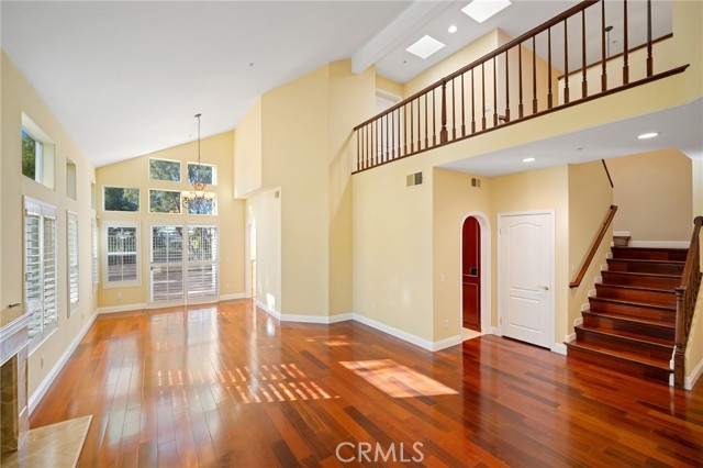 Detail Gallery Image 4 of 46 For 983 Calle Amable, Glendale,  CA 91208 - 4 Beds | 3 Baths