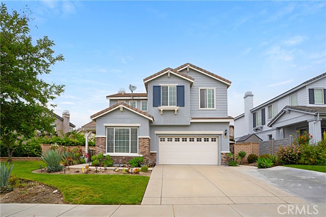 Detail Gallery Image 1 of 20 For 13848 Dove Canyon Way, Rancho Cucamonga,  CA 91739 - 4 Beds | 2/1 Baths