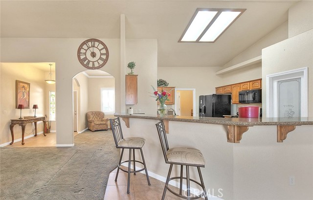 15095 Douglas Street, Apple Valley CA: https://media.crmls.org/medias/42acd11b-4d81-4942-85b1-d68a465b7863.jpg