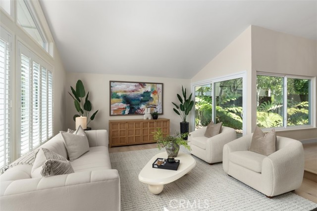 Detail Gallery Image 3 of 18 For 17 Silver Cres, Irvine,  CA 92603 - 4 Beds | 3 Baths