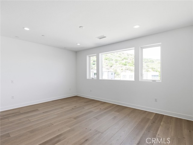 Detail Gallery Image 36 of 48 For 22849 W Seaqua Cir, Chatsworth,  CA 91311 - 6 Beds | 6/1 Baths