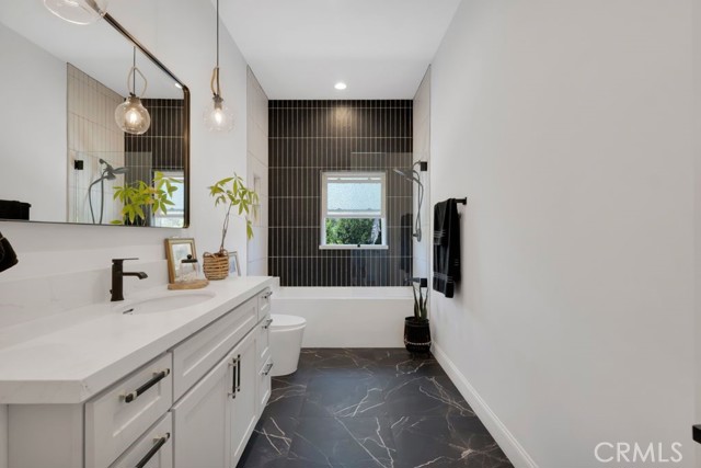 176 Saddlebow Road, Bell Canyon CA: https://media.crmls.org/medias/42aeac53-f5ef-4b5d-ba02-3a54402fc4c3.jpg
