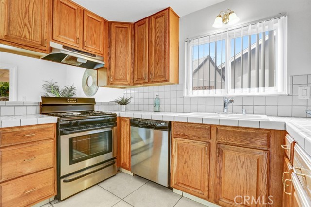 27142 Langside Avenue, Canyon Country CA: https://media.crmls.org/medias/42af6d85-f904-41b6-ad8e-9b09338ede1d.jpg