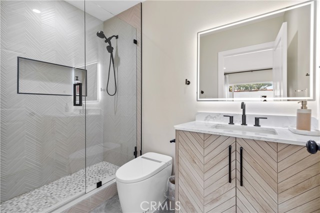 Detail Gallery Image 29 of 47 For 12426 Idaho Ave, Los Angeles,  CA 90025 - 3 Beds | 3 Baths