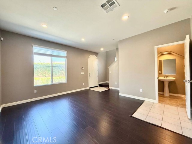 11821 E Solana Place, Cerritos CA: https://media.crmls.org/medias/42b38d98-4335-4549-9e76-3de8c840fb51.jpg