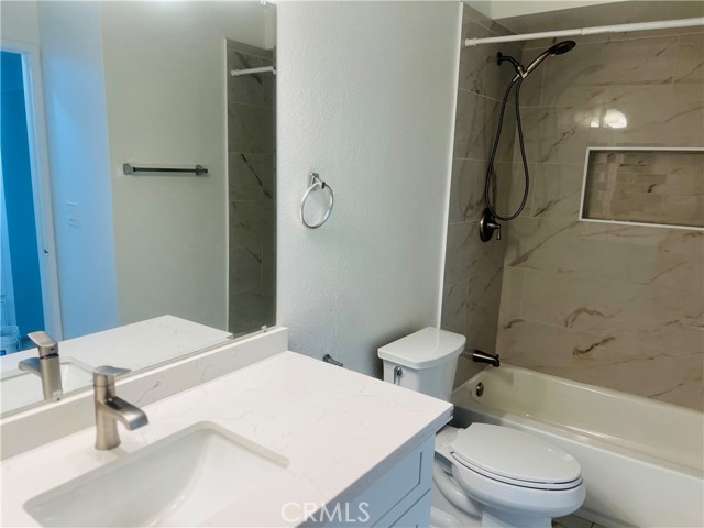 Detail Gallery Image 17 of 22 For 2380 Benidorm Cir, Corona,  CA 92879 - 2 Beds | 2 Baths