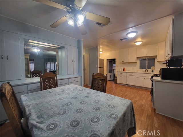 Detail Gallery Image 13 of 25 For 20652 Vista Drive, Torrance,  CA 90503 - 2 Beds | 2 Baths