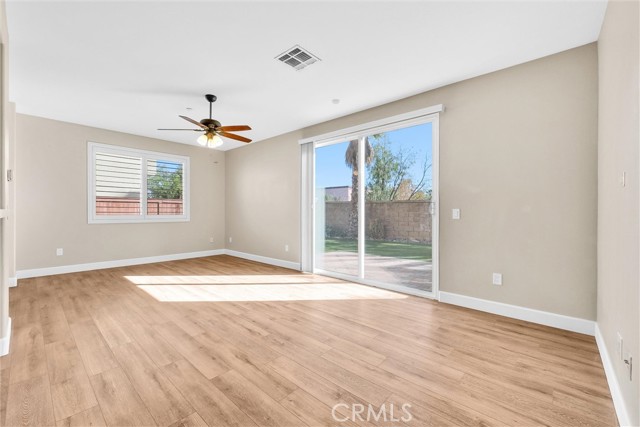 Detail Gallery Image 6 of 37 For 35876 Hazelhurst St #2,  Murrieta,  CA 92562 - 3 Beds | 2/1 Baths