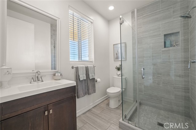 Detail Gallery Image 40 of 60 For 204 N Prospect #B,  Redondo Beach,  CA 90277 - 4 Beds | 3 Baths