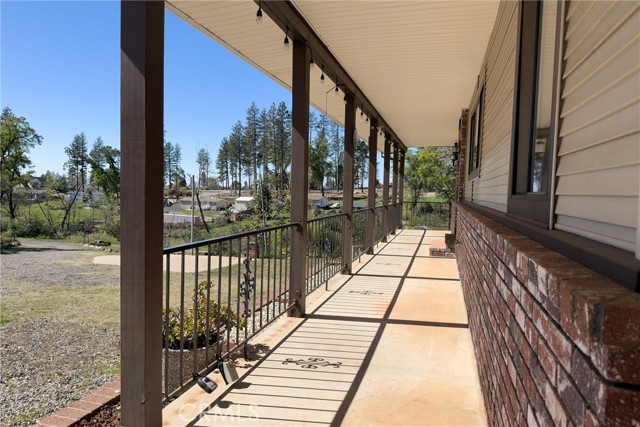 Detail Gallery Image 3 of 23 For 5586 Travis, Paradise,  CA 95969 - 3 Beds | 2 Baths