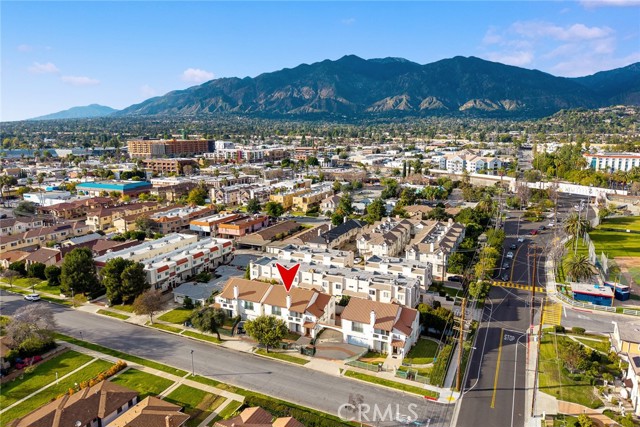 Detail Gallery Image 3 of 7 For 165 Bonita #B,  Arcadia,  CA 91006 - 3 Beds | 3 Baths