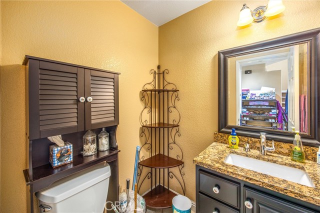 Detail Gallery Image 16 of 28 For 2821 Parksquare, Pomona,  CA 91767 - 4 Beds | 2/1 Baths