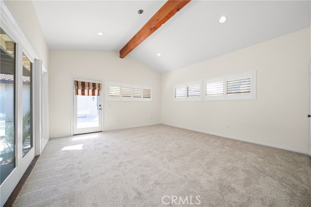 9394 Gum Tree Drive, Corona CA: https://media.crmls.org/medias/42b910ef-9bb5-4f24-beb9-d4109ed9e73e.jpg