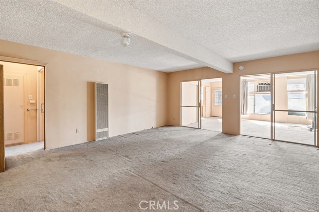332 E 7th Street, San Jacinto CA: https://media.crmls.org/medias/42b99c49-6f3e-47cf-8ce7-bb30f13a4351.jpg